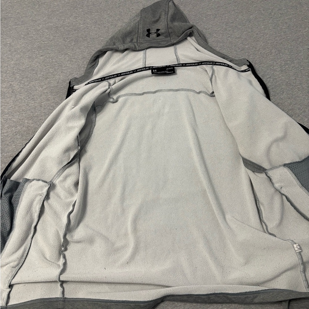 Under Armour Heather Gray Hoodie Large - Picture 4 of 8